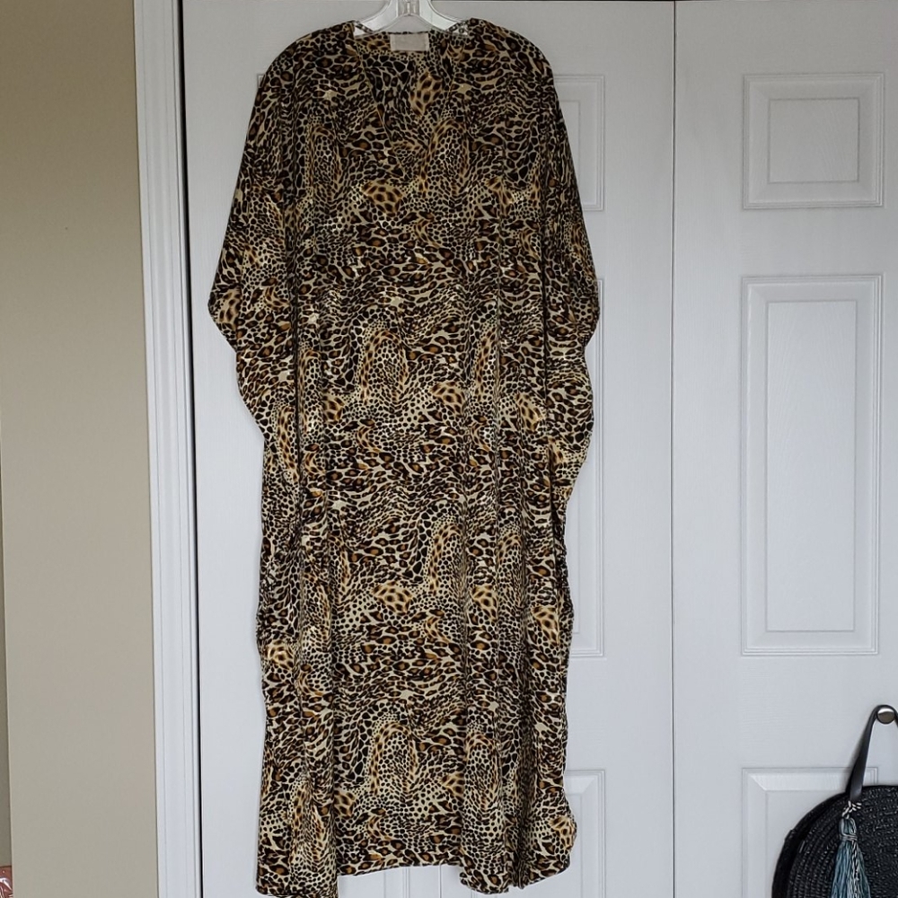 C.w. two animal print caftan flowy one size